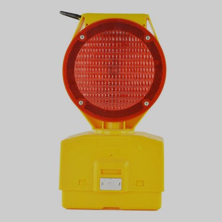 construction-solar-barricade-light