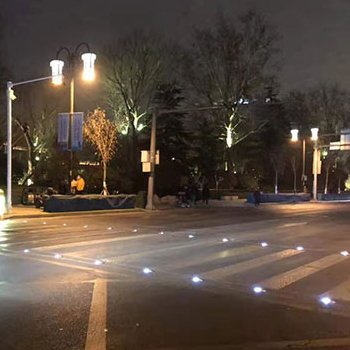 road-stud-school-hospital-gate