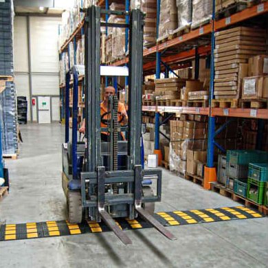 Speed-Bump-warehouse