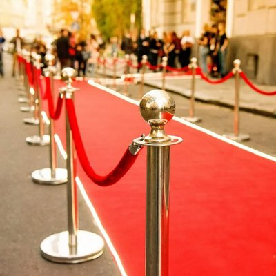 stanchion-post-application-outdoor-events