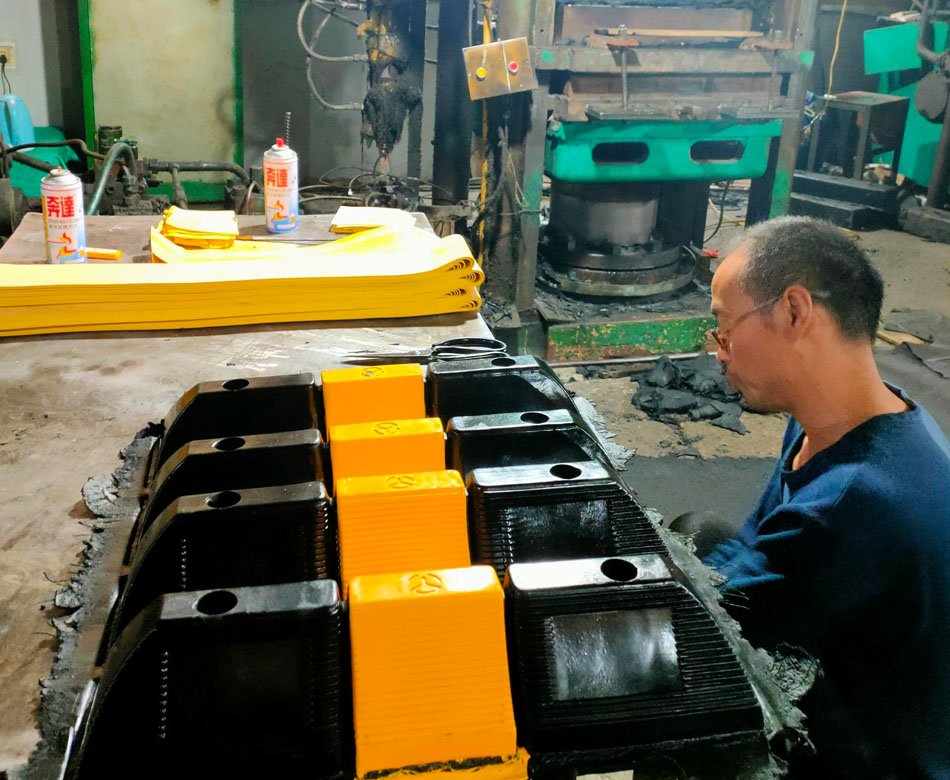 wheel-stopper-production-1