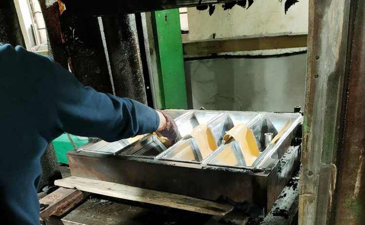 wheel-stopper-production-2