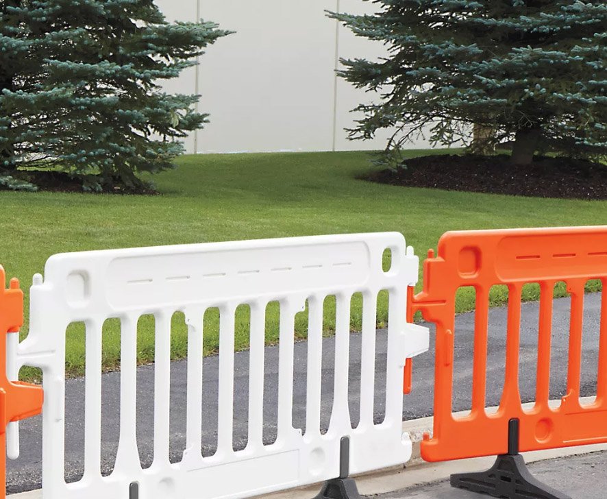 How to Install Your Crowd Control Barriers