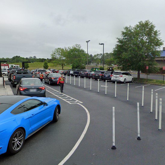 Parking lots delineator post