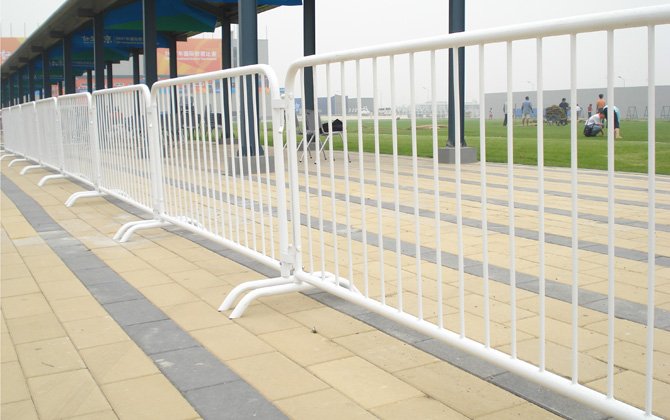 Powder-Coated Crowd Control Barrier