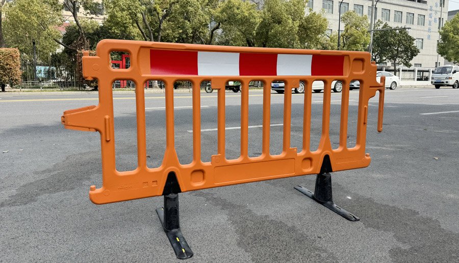 Supply and Wholesale Crowd Control Barricades