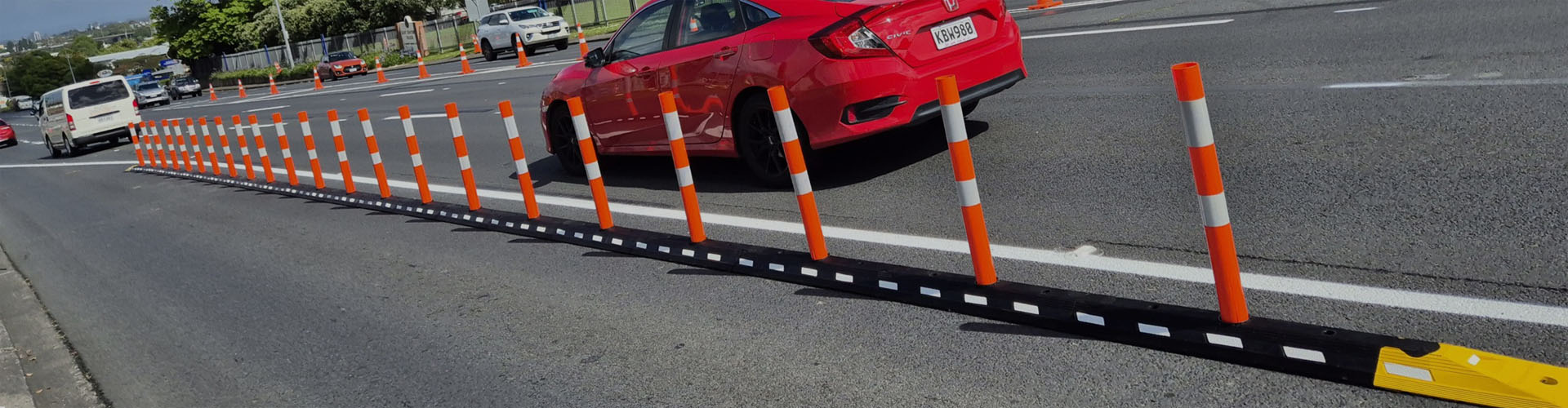 Traffic-Lane-Separator-Banner