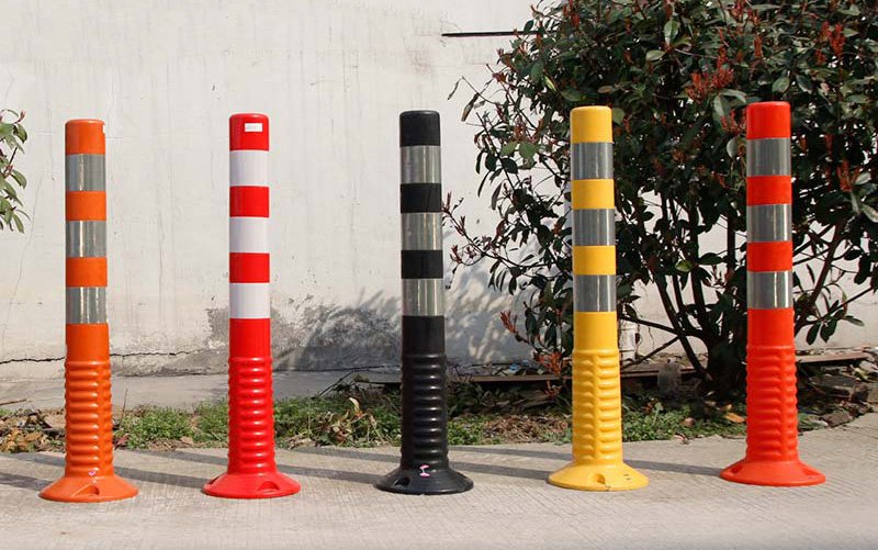 plastic-parking-bollard-PU-delineator-post