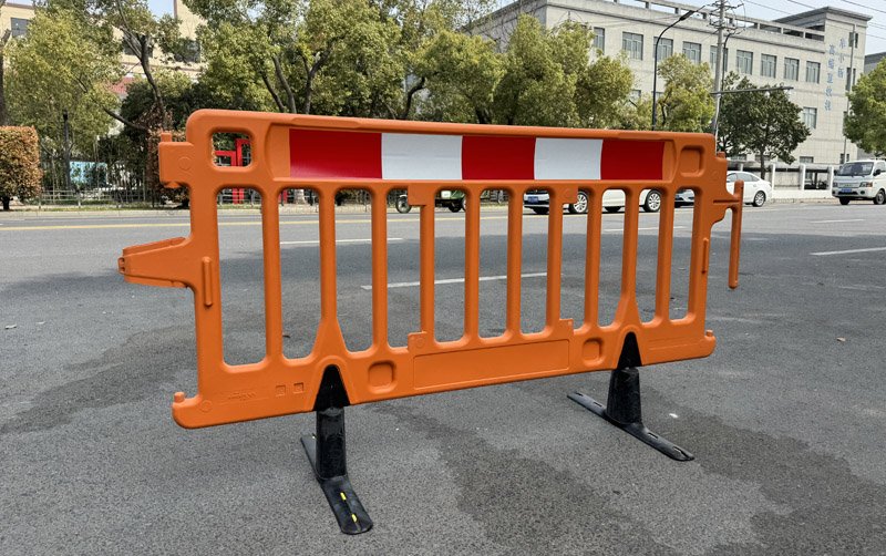 plastic safety barricade