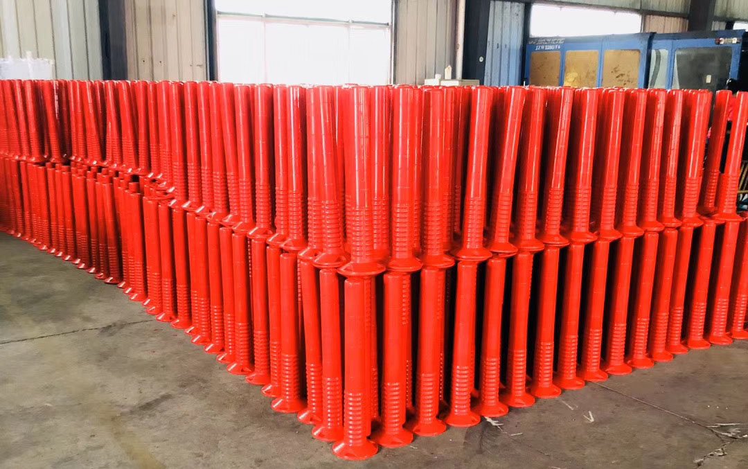 red flexible PU delineator post