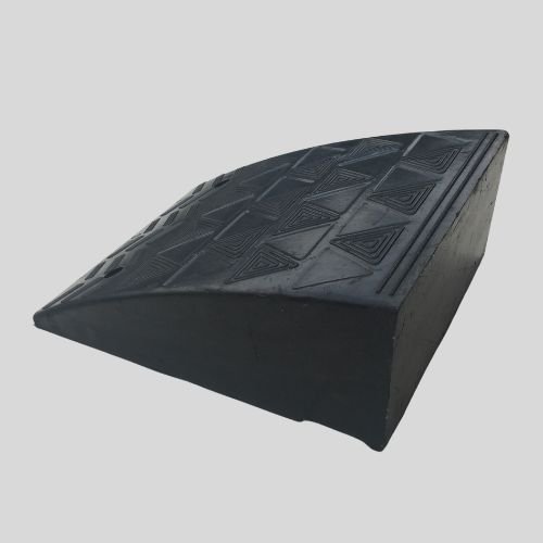 JW-CR-0001 heavy-duty rubber curb ramp