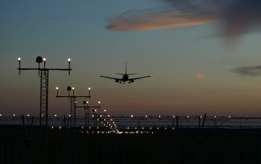 airport beacon lights
