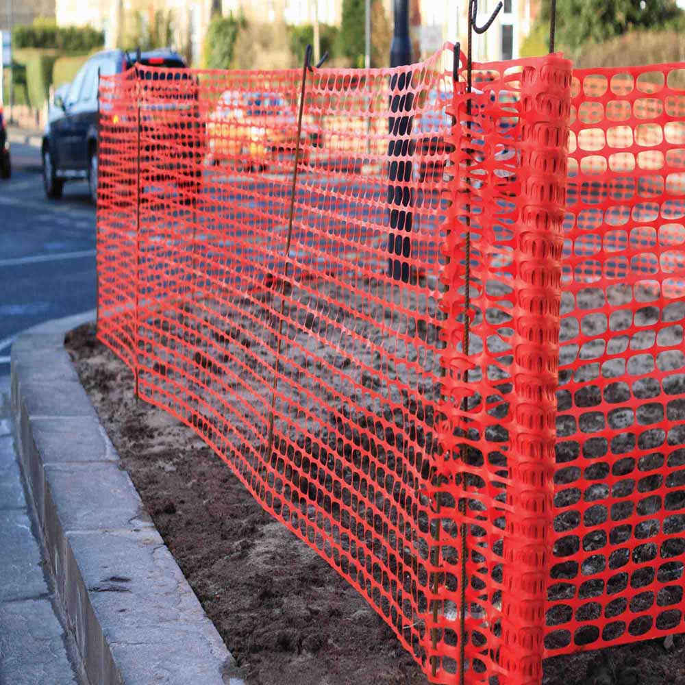 orange temporary mesh fencing