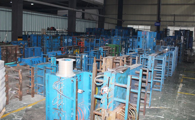 plastic safety barrier mould
