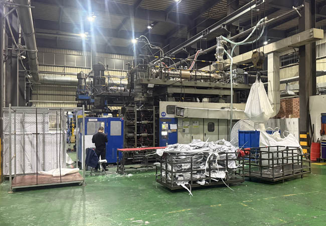 blow molding production 1