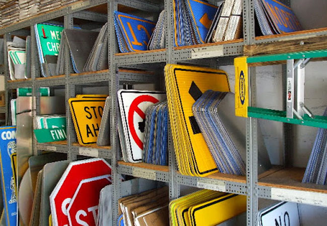 traffic signs warehouse