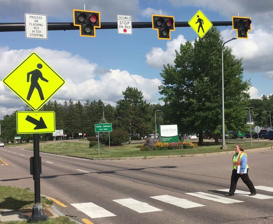 Pedestrian Crossing Traffic Lights System
