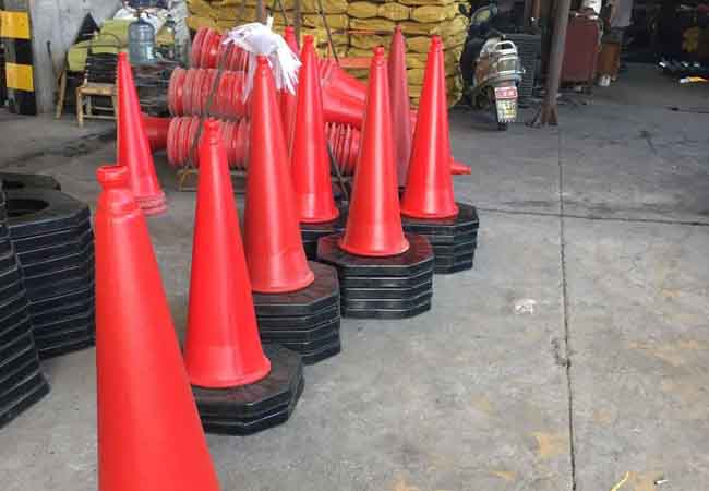PE Big Foot Traffic Cones