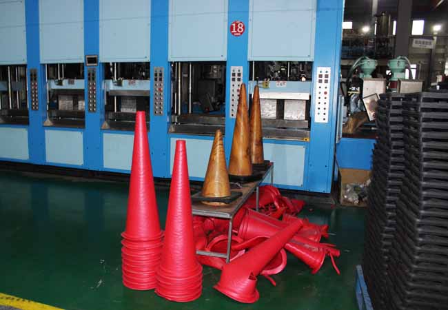 PE Traffic Cones Machine