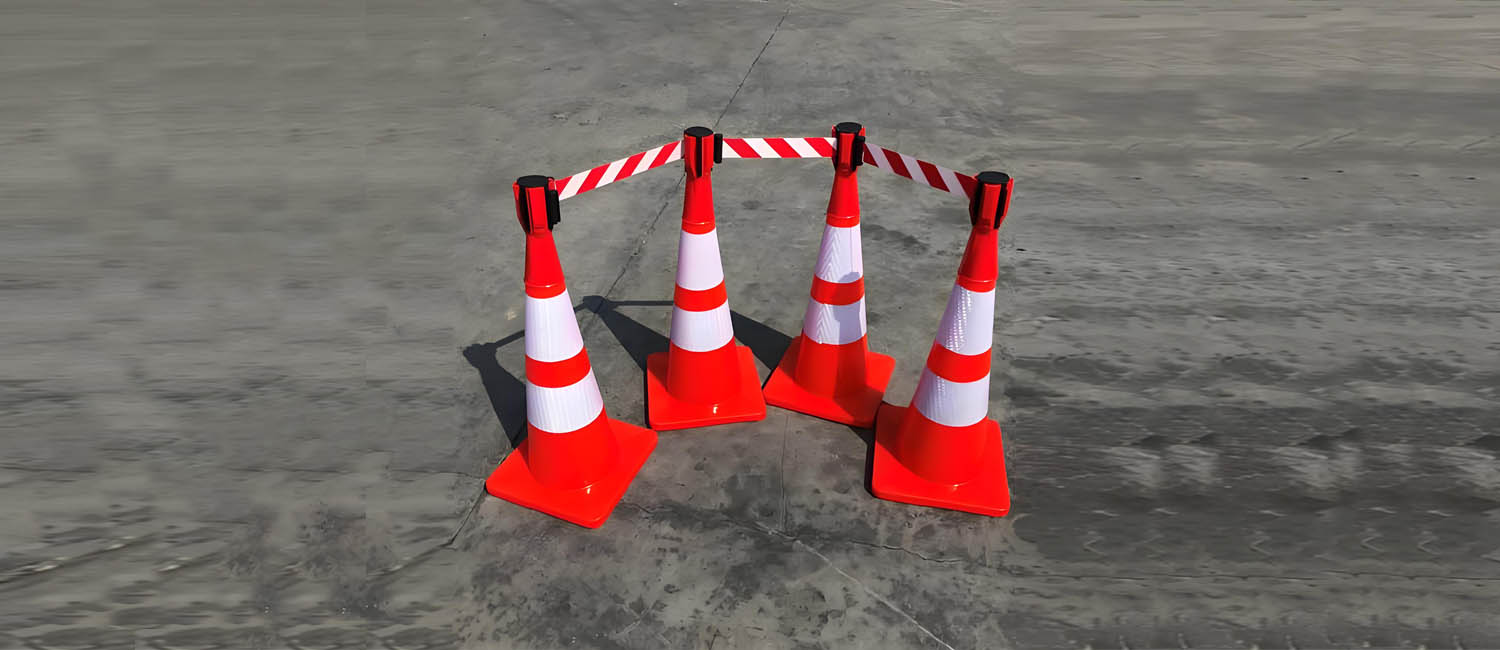 connected traffic cone topper