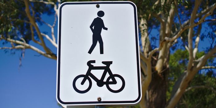 Sinalização de ciclovia compartilhada para pedestres