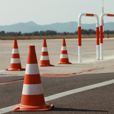 Construction Walls and Barriers for Airports