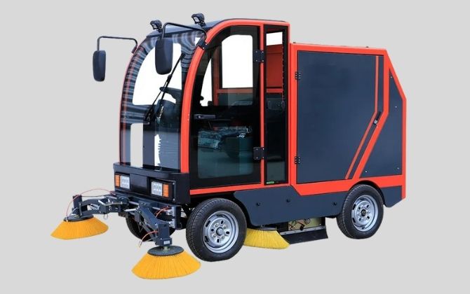 Fahren einer automatischen Straßenreinigungsmaschine