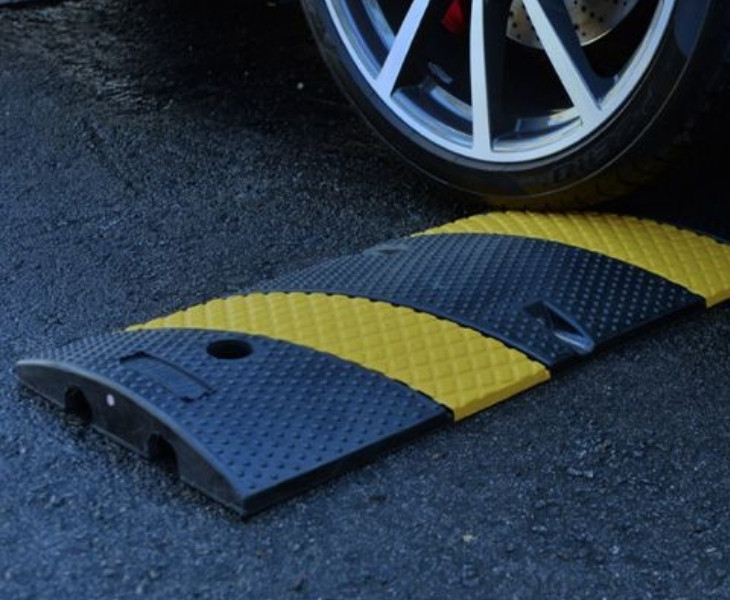 JACKWIN Rubber Speed Bumps
