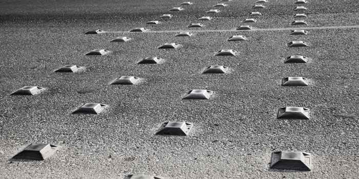 الطرق المعدنية