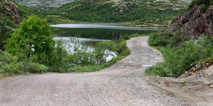 طرق الماكادام المرتبطة بالمياه