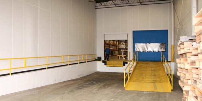 Закрытая погрузочная площадка