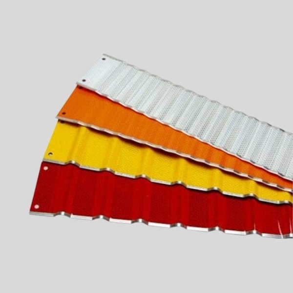 Highway Guardrail Delineator