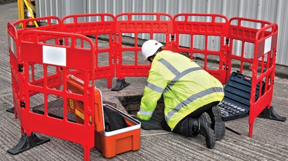 Manhole Guard vs Manhole Guard Rail