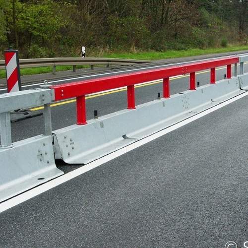 Median Crash Barrier
