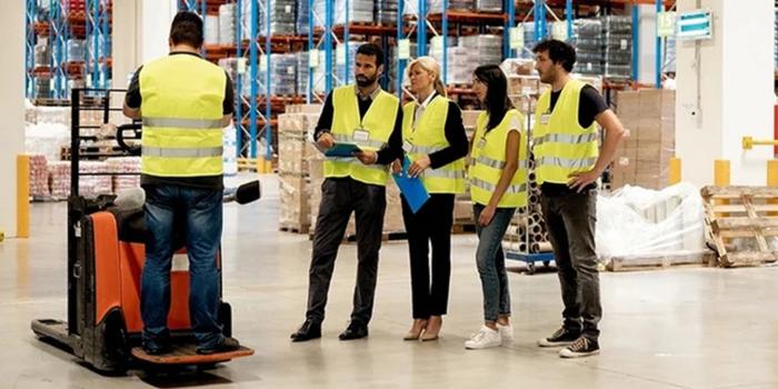 Sécurité des travailleurs d'entrepôt