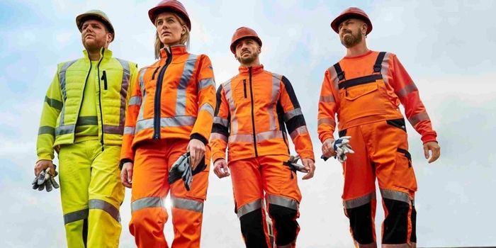 хорошо заметная одежда