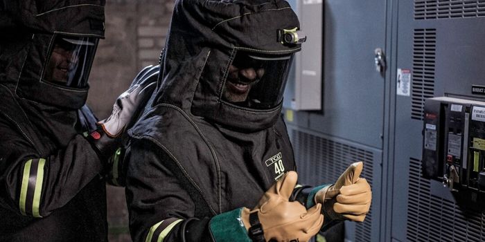 Vêtements de protection contre les arcs électriques