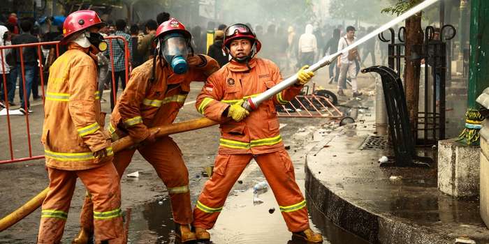 Vêtements de protection contre le feu