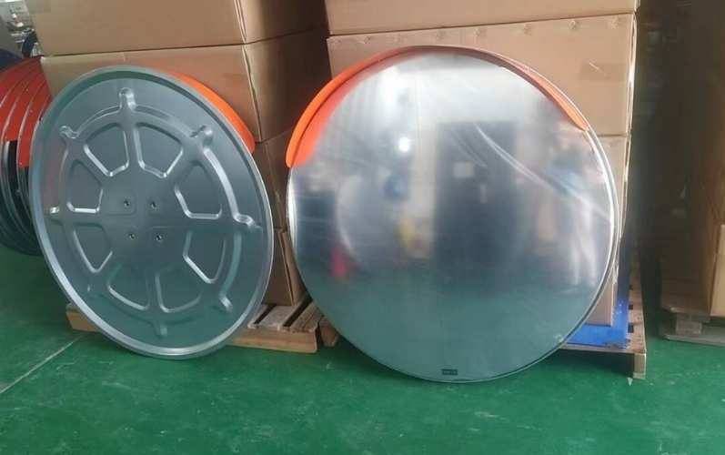 مرآة مرور شديدة التحمل مصنوعة من الفولاذ المقاوم للصدأ