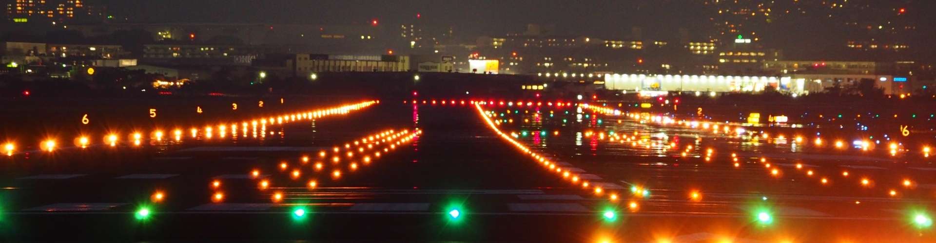 Огни взлетно-посадочной полосы