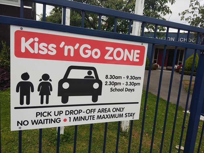 Placa de estacionamento escolar