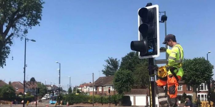 تركيب إشارات المرور