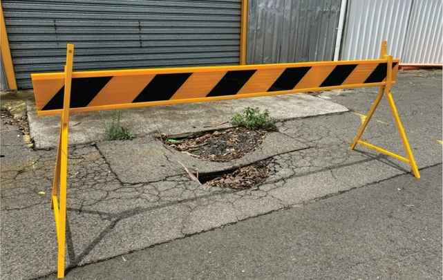 Barrier Board for Roadside Hazard Marking