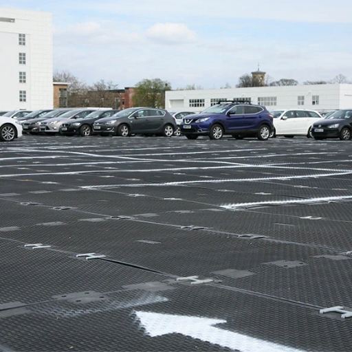 Bodenschutzmatten für Veranstaltungen im Freien