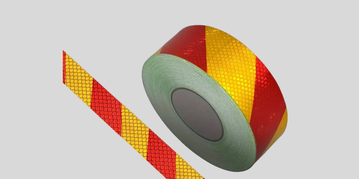 Cinta adhesiva reflectante