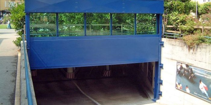 Drop Down Flood Barrier