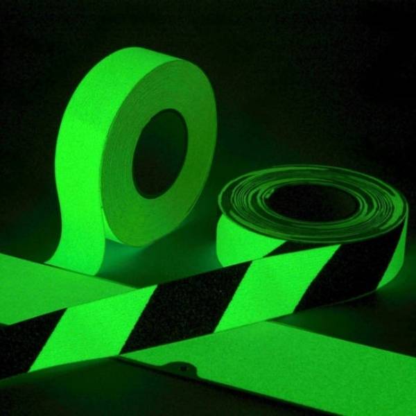 Cinta para marcar pisos que brilla en la oscuridad