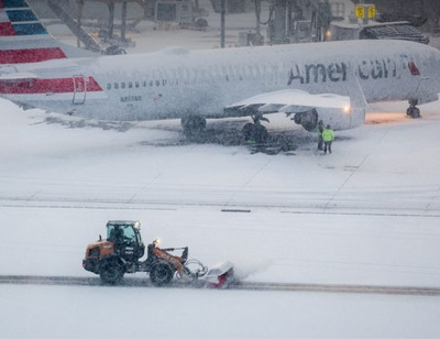 Signalisation de fermeture de piste en cas de conditions météorologiques extrêmes